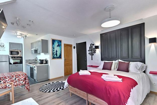 Les Suites Fenelon Le Cateau-Cambresis Экстерьер фото